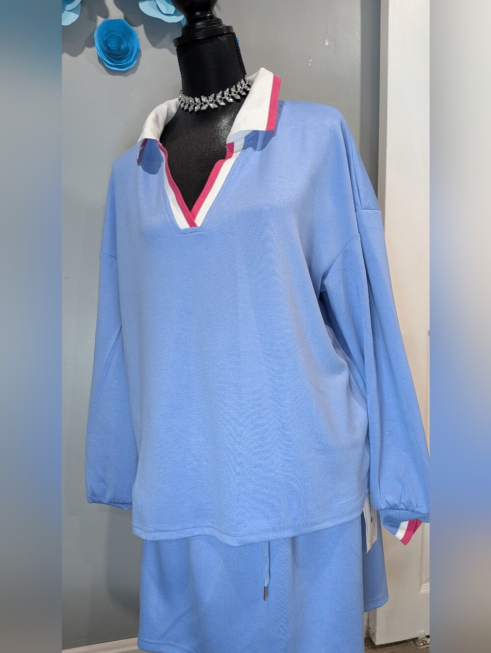 Skirt And Long Sleeve Top Sporty Set - Picture 4 of 6